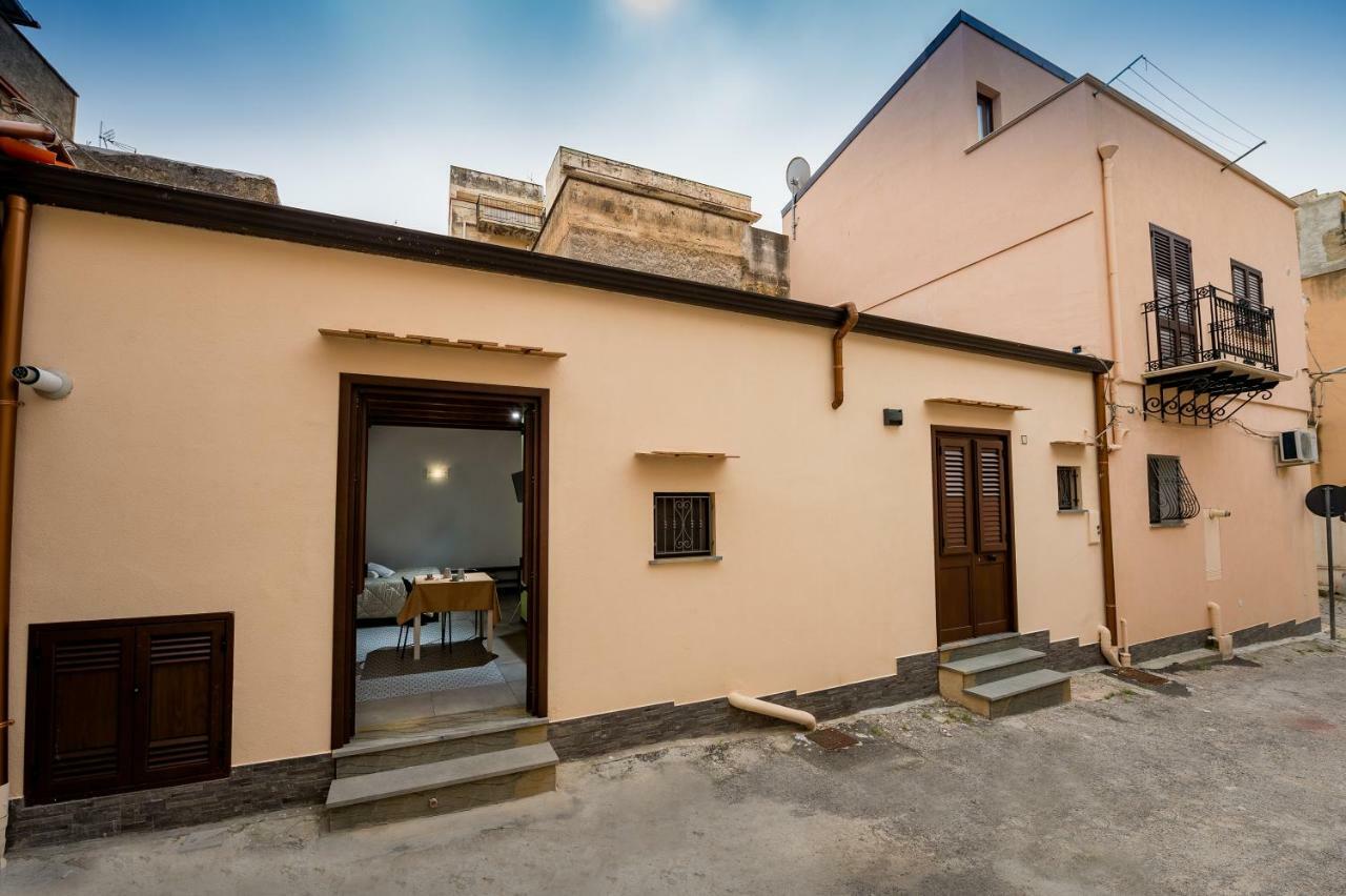 Il Cortile Apartment Castellammare del Golfo Luaran gambar